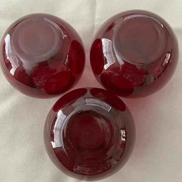 Vintage Anchor Hocking Royal Ruby Red Glass 4” Vases - set of 3 - Picture 2 of 3